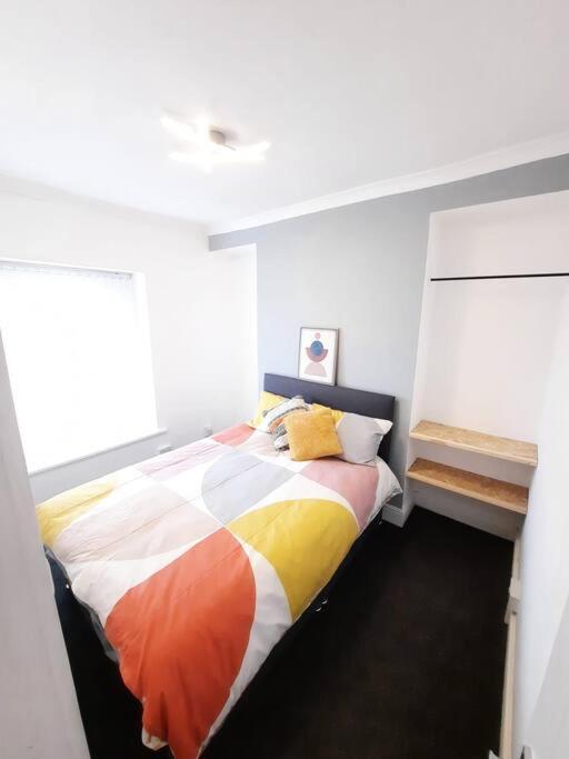 4-Bedroom Home - Ideal For Groups Working Away From Home Swansea Exterior foto